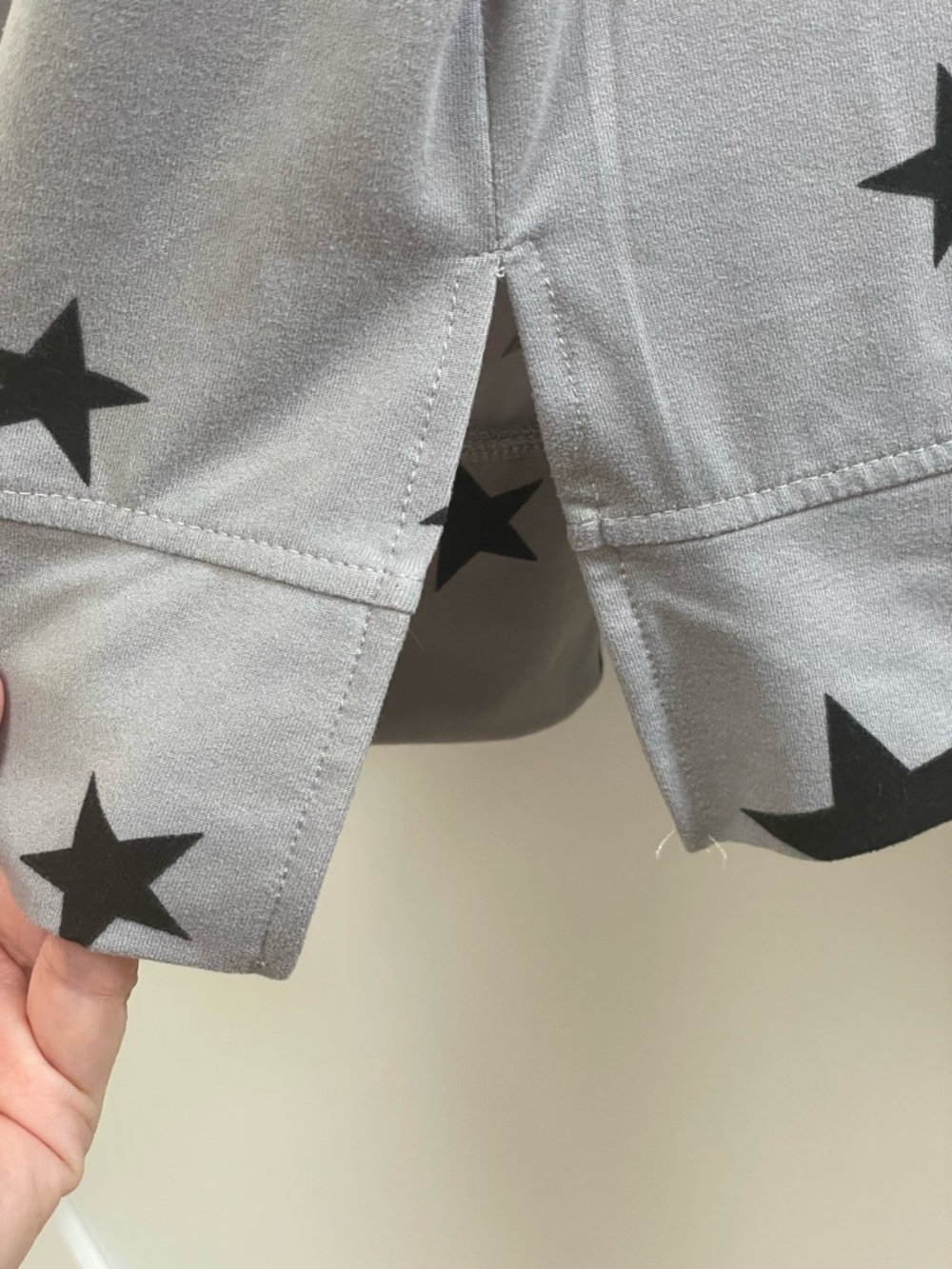 Star-Patterned Gray Sleeveless Tank Top Muscle Shirt | Hand Sewn | NWOT - Picture 3 of 8
